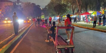 Celebran las carruchas en la avenida Las Américas de Mérida