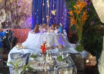 Pampán: Los ocho Niño Jesús de Leida Rojas