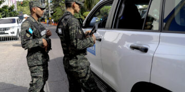 Honduras a la espera de un escrutinio especial que defina al nuevo presidente