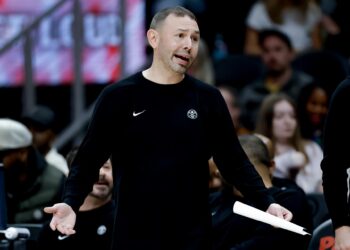 La NBA multa con 35.000 dólares a Adelman por lenguaje «inapropiado» hacia los árbitros