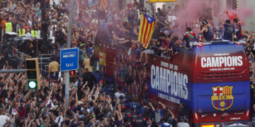 Tres títulos y 169 goles para el Barça de Flick en 2025