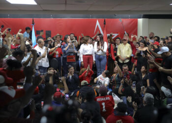 Honduras sin presidente electo a una semana de los comicios que no reconoce el oficialismo