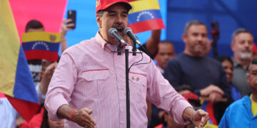 Nicolás Maduro anuncia una donación de gas venezolano para pueblos fronterizos de Colombia