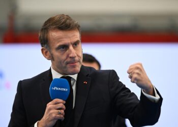 Macron aboga por elevar de 200 a 500 euros la multa al consumidor de drogas en Francia