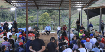 Maduro dice que la exportación de alimentos será la nueva fuente de divisas para Venezuela