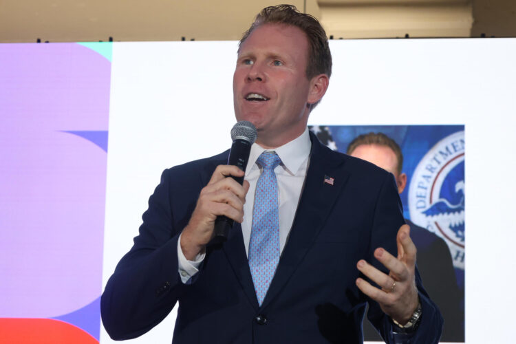 Fotografía de archivo, tomada el pasado 30 de julio, del director de Grupo de Trabajo de la Casa Blanca para la Copa Mundial de la FIFA de 2026, Andrew Giuliani, durante un evento promocional del certamen, en Washington DC (EE.UU.). EFE/Octavio Guzmán