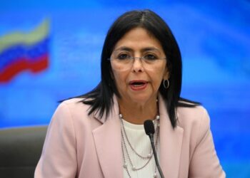 Delcy Rodríguez exige a EE UU “disculpas históricas” e indemnizaciones en medio de tensión con Trump