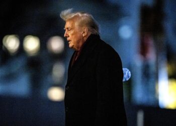 Trump anuncia que EE.UU. confiscó un petrolero frente a las costas de Venezuela