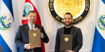 El Salvador y Costa Rica acuerdan una «alianza histórica» para combatir crimen organizado