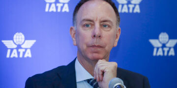 IATA ve «delicada» la situación de cancelación de vuelos a Venezuela y promueve el diálogo