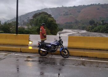 Autoridades monitorean afluentes de agua por las lluvias en Boconó 