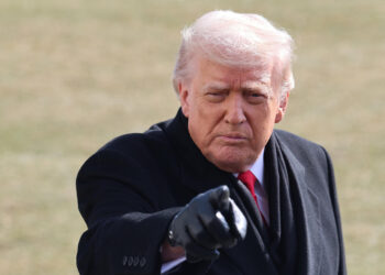 Trump anuncia que desde hoy comenzarán a reabrir las conexiones aéreas con Venezuela