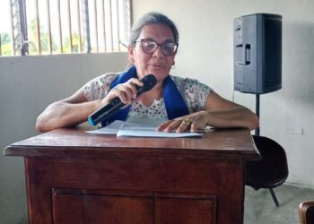 Homenaje a los educadores: Concejo de Sucre celebró sesión especial en la UE Mercedes Díaz