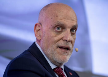 Tebas insiste en jugar en Miami: El sindicato tendría que poner a LaLiga una alfombra roja