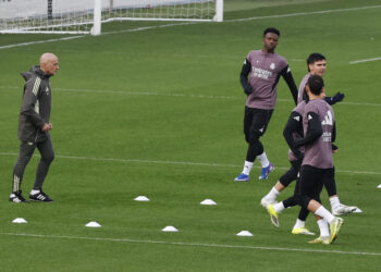 Arbeloa toma el mando del primer equipo con Pintus de vuelta