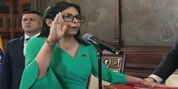 Delcy Rodríguez es juramentada como presidenta encargada de Venezuela