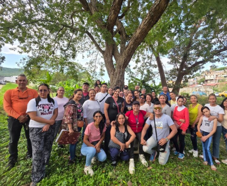 Integrantes de la ACP siguen  su sueño de una casa digna