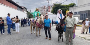 Iapebm celebró paradura del Niño Jesús y llegada de los Reyes Magos en Glorias Patrias