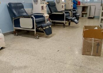 Seis máquinas de hemodiálisis dañadas ponen en jaque a 93 pacientes renales en el Hospital del IVSS de La Beatriz