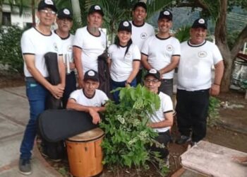 Comenzó por lo alto actividad académica y cultural en C.E «Andrés Lomelli Rosario» de Tres Esquinas