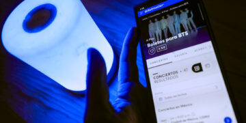 Solo seis de cada 100 interesados lograron boleto para los conciertos de BTS en México