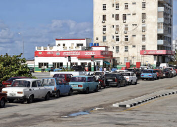 Cuba afrontará una «grave crisis» en pocas semanas si no recibe más crudo, según experto