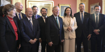 Machado dice a senadores de EEUU que hará de Venezuela un «escudo de seguridad» regional