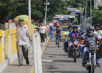 Colombia destaca normalidad en frontera con Venezuela y alista medidas ante eventualidades