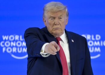 Trump dice que si presidentes ruso y ucraniano no logran acuerdo ahora, «serían estúpidos»