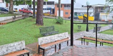 Restablecen servicio eléctrico tras 24 horas en Campo Elías 