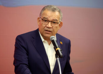 Irrupción de Enrique Márquez en EEUU impulsa democratización de Venezuela, según expertos