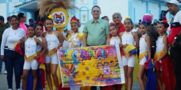 Trujillo | Exitoso desfile de carnavales en municipio Sucre