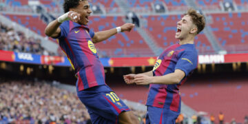 4-1. Lamine Yamal, con su primer triplete, lidera el paso adelante del Barcelona