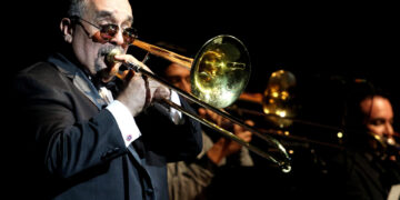 Willie Colón, el chico malo de El Bronx que revolucionó y popularizó la salsa en el mundo