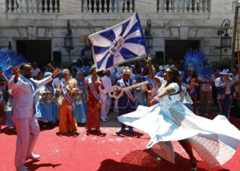 El Rey Momo abre el Carnaval de Río de Janeiro