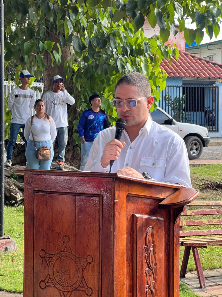Municipio Sucre rinde honores al Gran Mariscal de Ayacucho en sesión solemne por su natalicio
