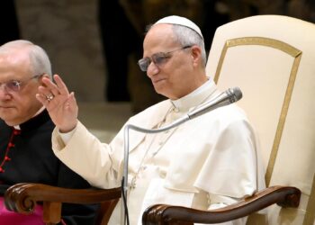 El papa pide apoyo para los ucranianos ante bombardeos a las infraestructuras energéticas