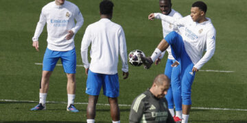 Mbappé no entra en la convocatoria