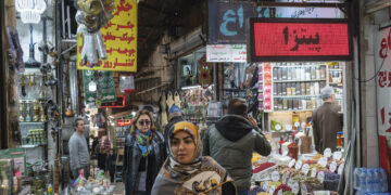 Irán comienza el ramadán bajo la sombra de las protestas y la amenaza de una guerra