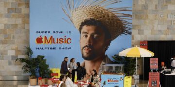 ¿Cuánto vale Bad Bunny? Espectáculo de récord para el Super Bowl más latino de la historia