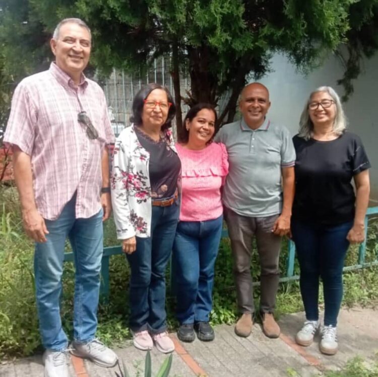 Directivos de Guardianes  Ecológicos preservar espacio verdes de la Ciudad