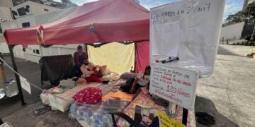 Familiares de presos políticos cumplen más de 120 horas en huelga de hambre