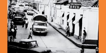 En Valera, Van pal cielo y van llorando  | Por:Alfredo Matheus