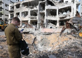 Irán dice que golpeará a EEUU e Israel «con una fuerza que nunca antes han experimentado»
