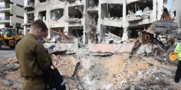 Irán dice que golpeará a EEUU e Israel «con una fuerza que nunca antes han experimentado»