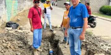 Alcaldía de Sucre: Constantes reparaciones en tuberías de agua para evitar fugas del preciado liquido