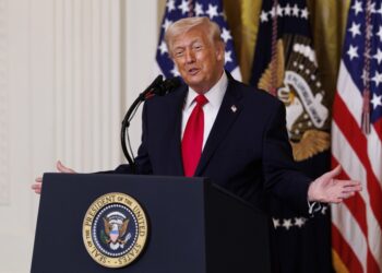 EEUU confirma la muerte de los 6 miembros de la tripulación del avión accidentado en Irak