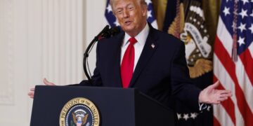 EEUU confirma la muerte de los 6 miembros de la tripulación del avión accidentado en Irak