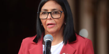 Delcy Rodríguez pide participar en primera votación de proyectos tras agresión de EE.UU.