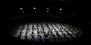 La campaña presidencial colombiana se reinicia tras elecciones legislativas y consultas